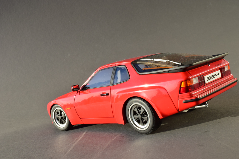 Illustration for article titled Teutonic Tuesday: AUTOart Porsche 924 Carrera GT